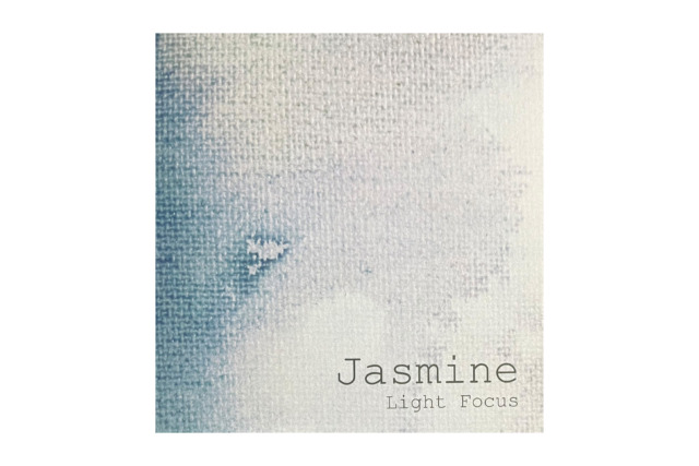 Light Focus - Jasmine